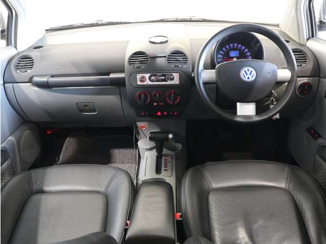 ニュービートル内装