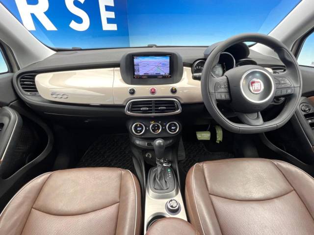 フィアット500x（フィアットチンクエチェントエックス）内装